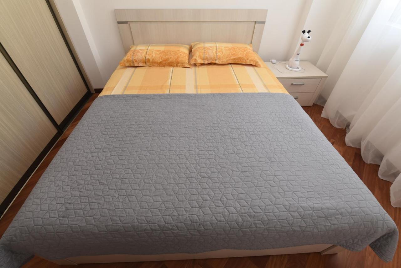 Apartamenti Enjoy Petrovac Exterior photo