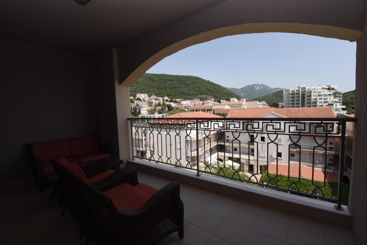 Apartamenti Enjoy Petrovac Exterior photo