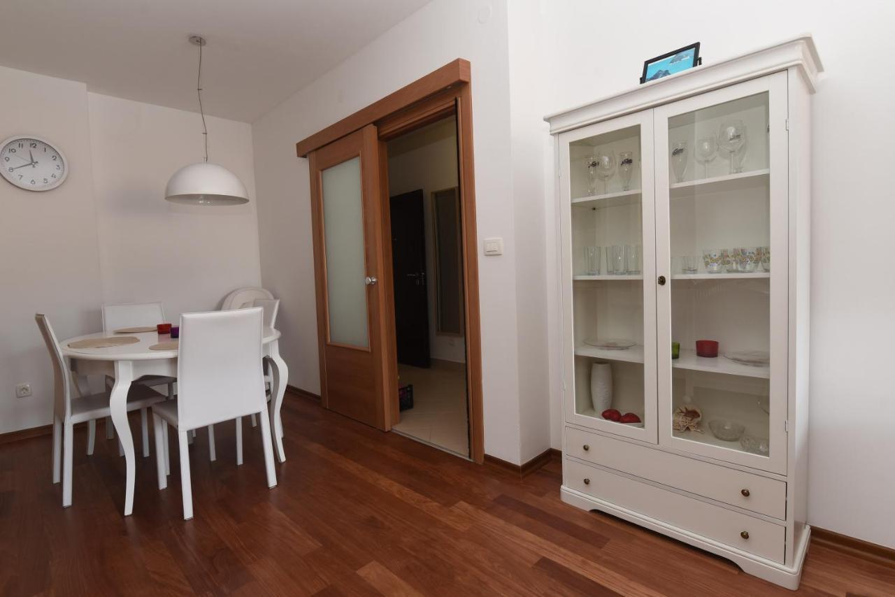 Apartamenti Enjoy Petrovac Exterior photo