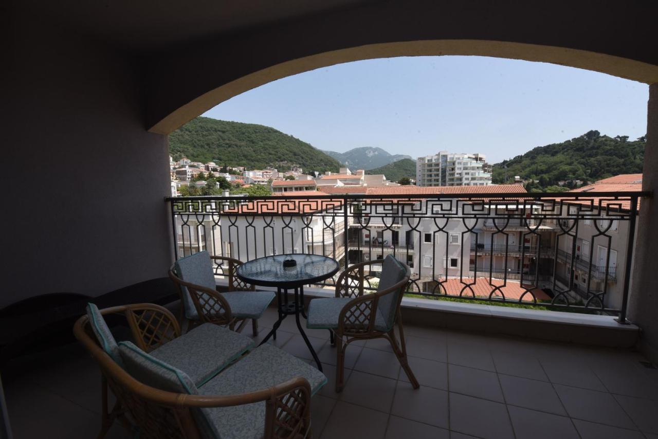 Apartamenti Enjoy Petrovac Exterior photo