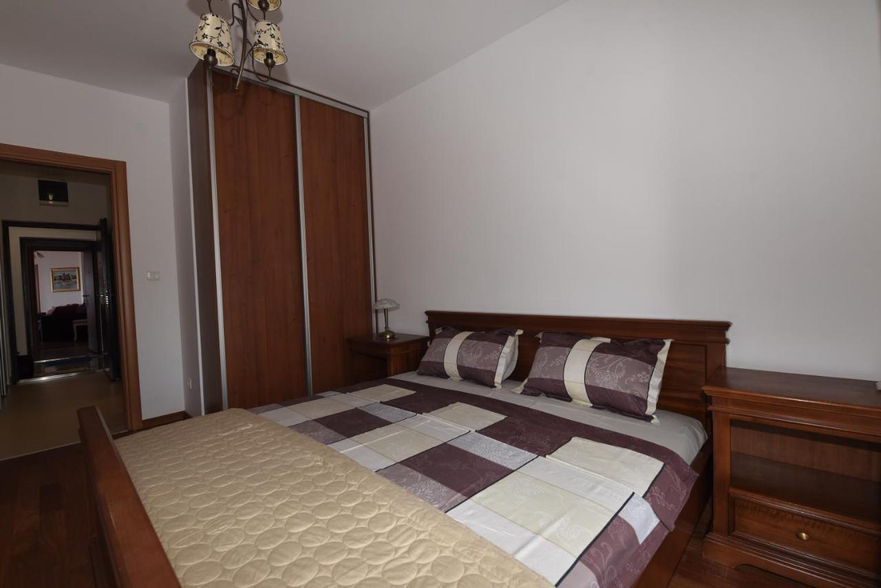Apartamenti Enjoy Petrovac Exterior photo